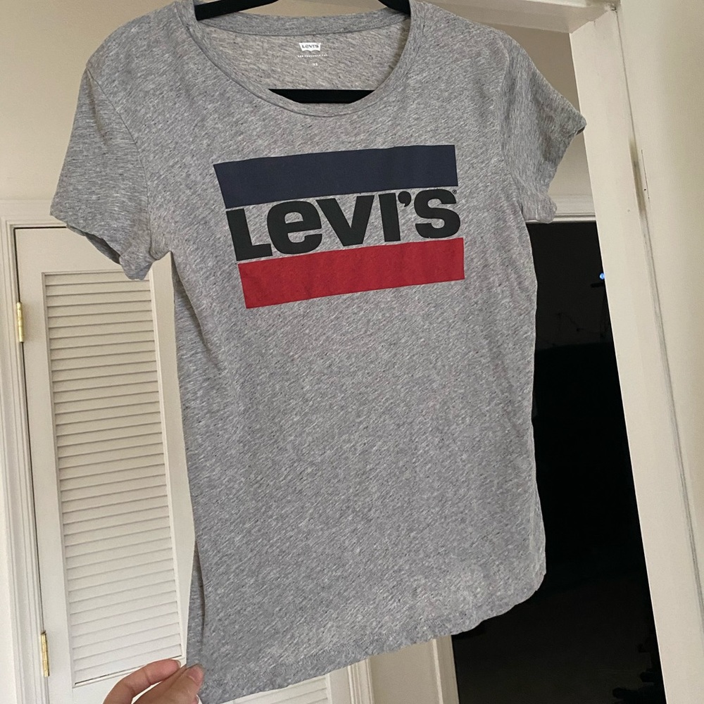 Levi’s t shirt Xs